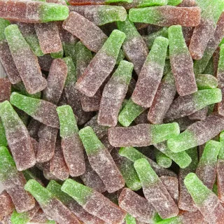 Süße braun-grüne Cola-Flaschen